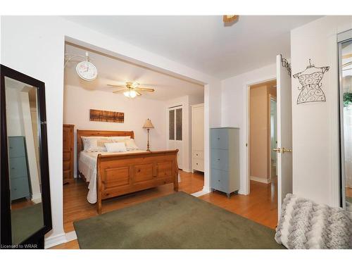 73 Henry Street, Cambridge, ON - Indoor Photo Showing Bedroom