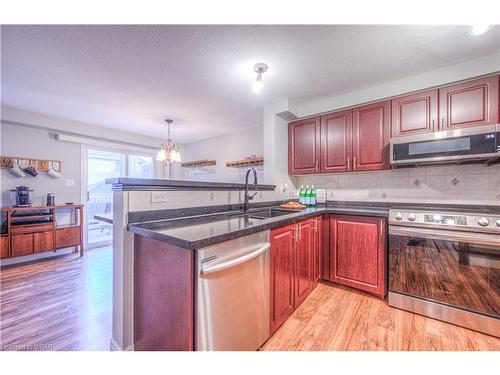 338 Oprington Place, Kitchener, ON - Indoor Photo Showing Kitchen