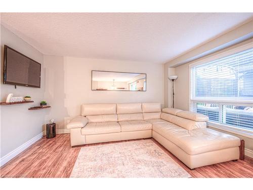 338 Oprington Place, Kitchener, ON - Indoor Photo Showing Living Room