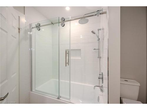 332 Pommel Gate Crescent, Waterloo, ON - Indoor Photo Showing Bathroom