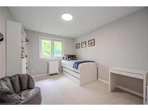 332 Pommel Gate Crescent, Waterloo, ON - Indoor Photo Showing Bedroom
