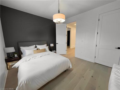 37A Victoria Avenue, Cambridge, ON - Indoor Photo Showing Bedroom