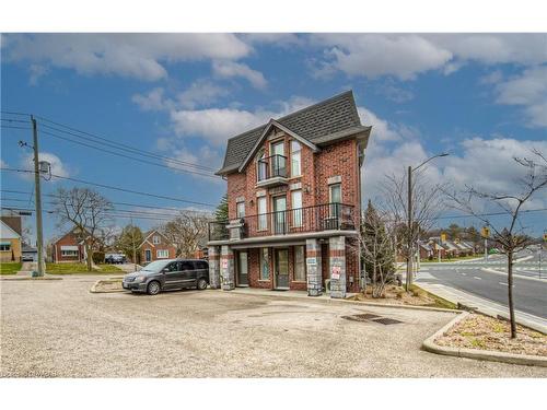 A-489 East Avenue, Kitchener, ON - Outdoor