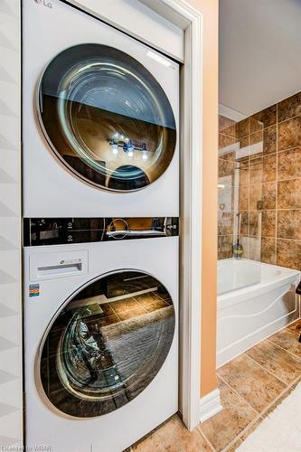 107-50 Whitlaw Way, Paris, ON - Indoor Photo Showing Laundry Room