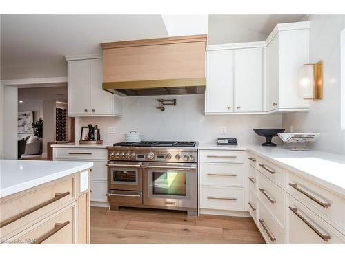 47 Huntley Crescent, Kitchener, ON - Indoor Photo Showing Kitchen