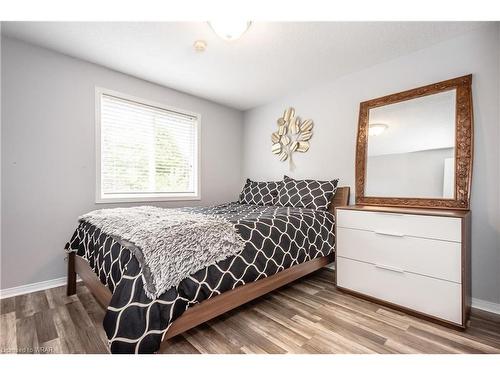 192 Melran Drive, Cambridge, ON - Indoor Photo Showing Bedroom