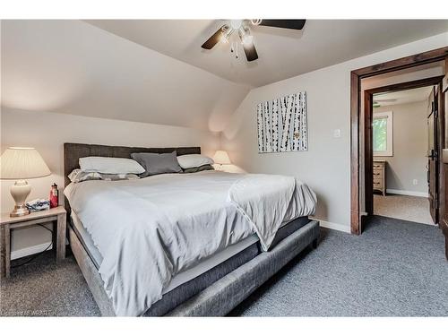 116 Lillian Drive, Waterloo, ON - Indoor Photo Showing Bedroom