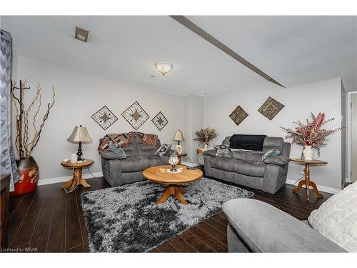 1-191 Ferguson Drive, Woodstock, ON - Indoor Photo Showing Living Room