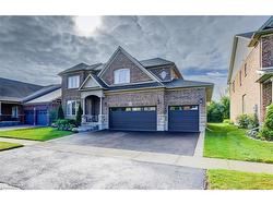 320 Sims Estate Drive  Kitchener, ON N2A 4L5