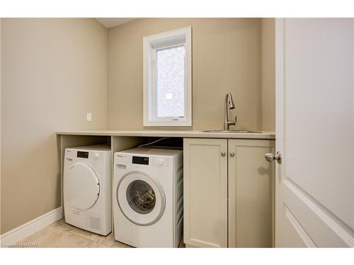320 Sims Estate Drive, Kitchener, ON - Indoor Photo Showing Laundry Room