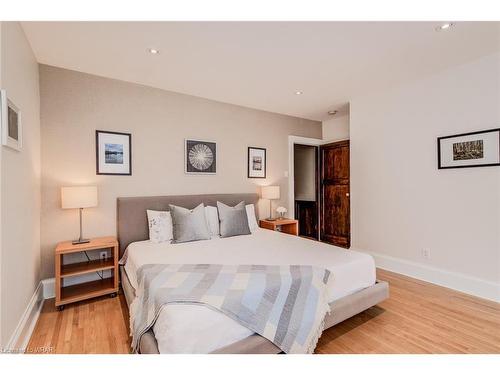 100 Earl Street, Kitchener, ON - Indoor Photo Showing Bedroom