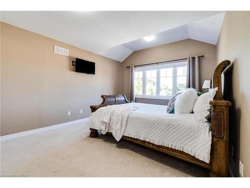 20 Fraserwood Court, Cambridge, ON - Indoor Photo Showing Bedroom