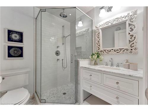 929 Stonebrook Road, Cambridge, ON - Indoor Photo Showing Bathroom