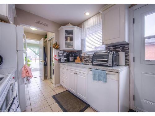 74 Markwood Drive, Kitchener, ON - Indoor Photo Showing Dining Room