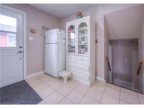 74 Markwood Drive, Kitchener, ON - Indoor Photo Showing Living Room