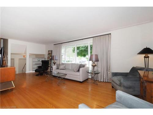 54 Evelyn Crescent, Kitchener, ON - Indoor Photo Showing Living Room