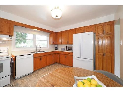 54 Evelyn Crescent, Kitchener, ON - Indoor Photo Showing Kitchen With Double Sink