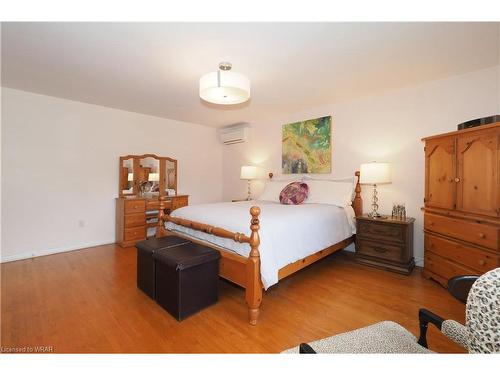54 Evelyn Crescent, Kitchener, ON - Indoor Photo Showing Bedroom