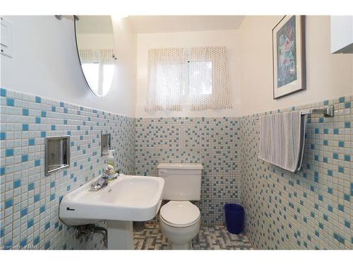 54 Evelyn Crescent, Kitchener, ON - Indoor Photo Showing Bathroom