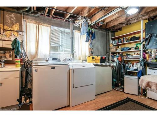 425 Franklin Street N, Kitchener, ON - Indoor Photo Showing Laundry Room