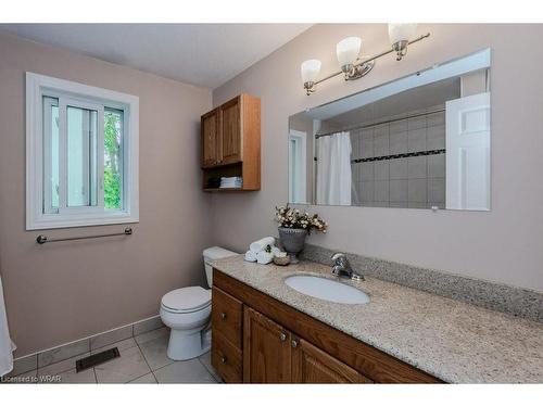 228 Eastforest Trail, Kitchener, ON - Indoor Photo Showing Bathroom