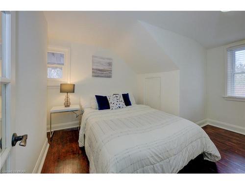 3 St Charles Street W, Maryhill, ON - Indoor Photo Showing Bedroom
