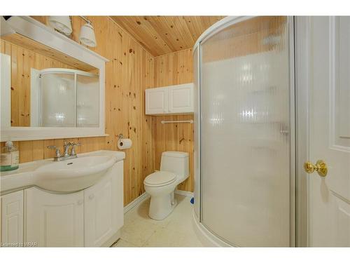 3 St Charles Street W, Maryhill, ON - Indoor Photo Showing Bathroom