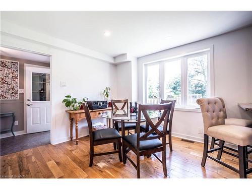 707 Conservation Drive, Waterloo, ON - Indoor Photo Showing Dining Room