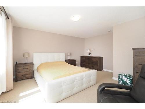 1480 Old Zeller Drive, Kitchener, ON - Indoor Photo Showing Bedroom