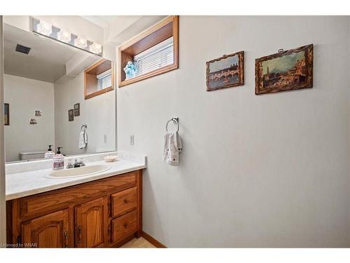457 Thorndale Drive, Waterloo, ON - Indoor Photo Showing Bathroom
