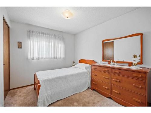457 Thorndale Drive, Waterloo, ON - Indoor Photo Showing Bedroom