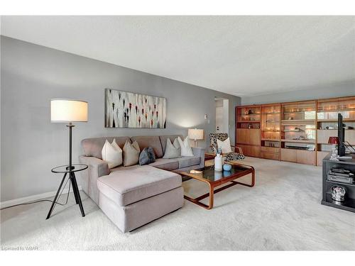 306-6 Shettleston Street, Cambridge, ON - Indoor Photo Showing Living Room