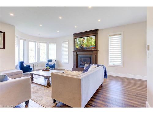 230 Carter Road, Puslinch, ON - Indoor Photo Showing Living Room With Fireplace