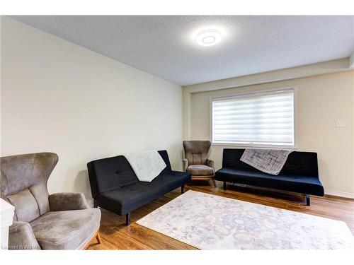 379 Hidden Creek Drive, Kitchener, ON - Indoor Photo Showing Living Room