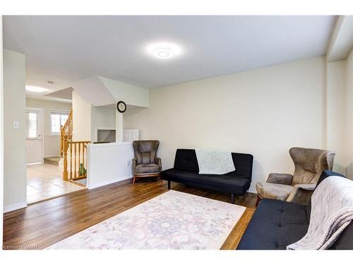 379 Hidden Creek Drive, Kitchener, ON - Indoor Photo Showing Living Room