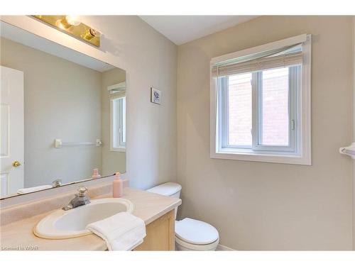 379 Hidden Creek Drive, Kitchener, ON - Indoor Photo Showing Bathroom