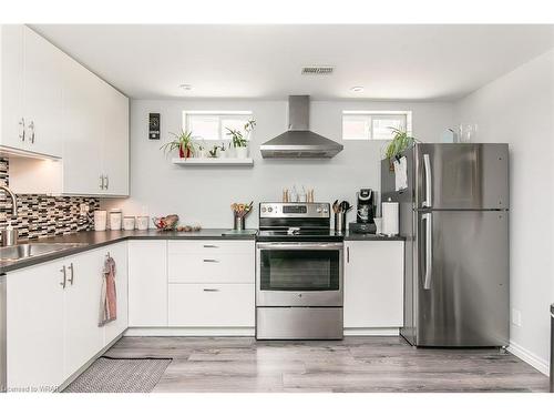 199 Carter Avenue, Waterloo, ON - Indoor Photo Showing Kitchen