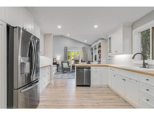 38 Black Walnut Drive, Kitchener, ON - Indoor Photo Showing Kitchen With Stainless Steel Kitchen