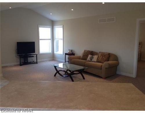 16 Todd Way, Plattsville, ON - Indoor Photo Showing Living Room