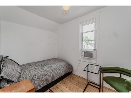 185 Ahrens Street W, Kitchener, ON - Indoor Photo Showing Bedroom