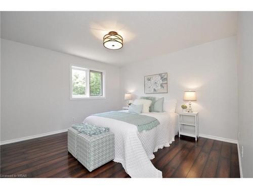 578 Trico Drive, Cambridge, ON - Indoor Photo Showing Bedroom
