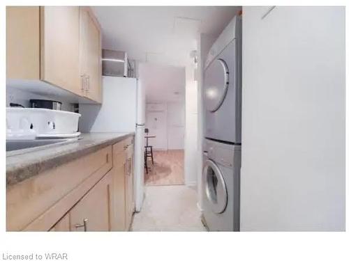 28 Spring Street W, Waterloo, ON - Indoor Photo Showing Laundry Room