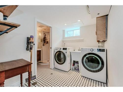 216 Rodney Street, Waterloo, ON - Indoor Photo Showing Laundry Room