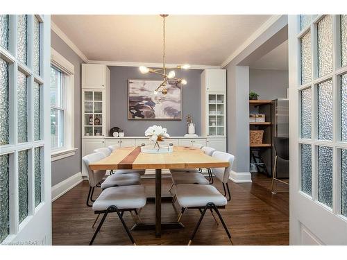 189 Samuel Street, Kitchener, ON - Indoor Photo Showing Dining Room