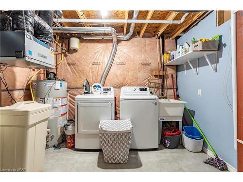 518 Isaiah Crescent, Kitchener, ON - Indoor Photo Showing Laundry Room