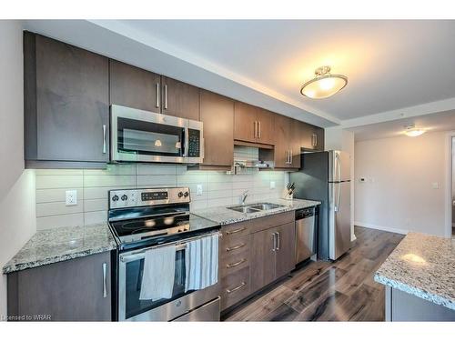 501-778 Laurelwood Drive, Waterloo, ON - Indoor Photo Showing Kitchen With Double Sink