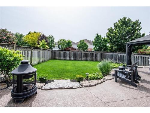 19 Winding Wood Crescent, Kitchener, ON - Outdoor With Backyard