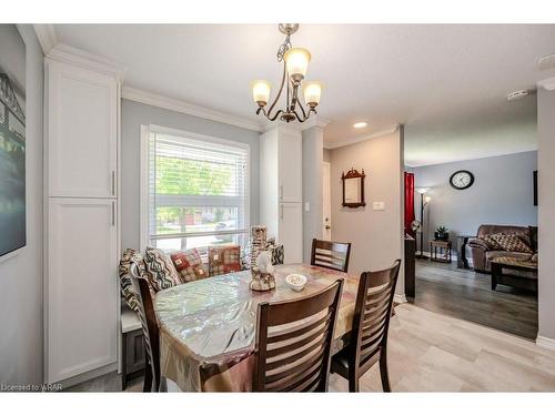 107 Pinedale Drive, Kitchener, ON - Indoor Photo Showing Dining Room