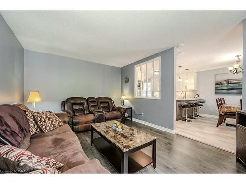 107 Pinedale Drive, Kitchener, ON - Indoor Photo Showing Living Room