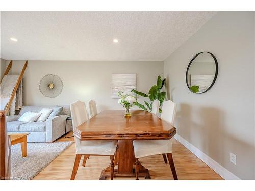 65 Cluthe Crescent, Kitchener, ON - Indoor Photo Showing Dining Room